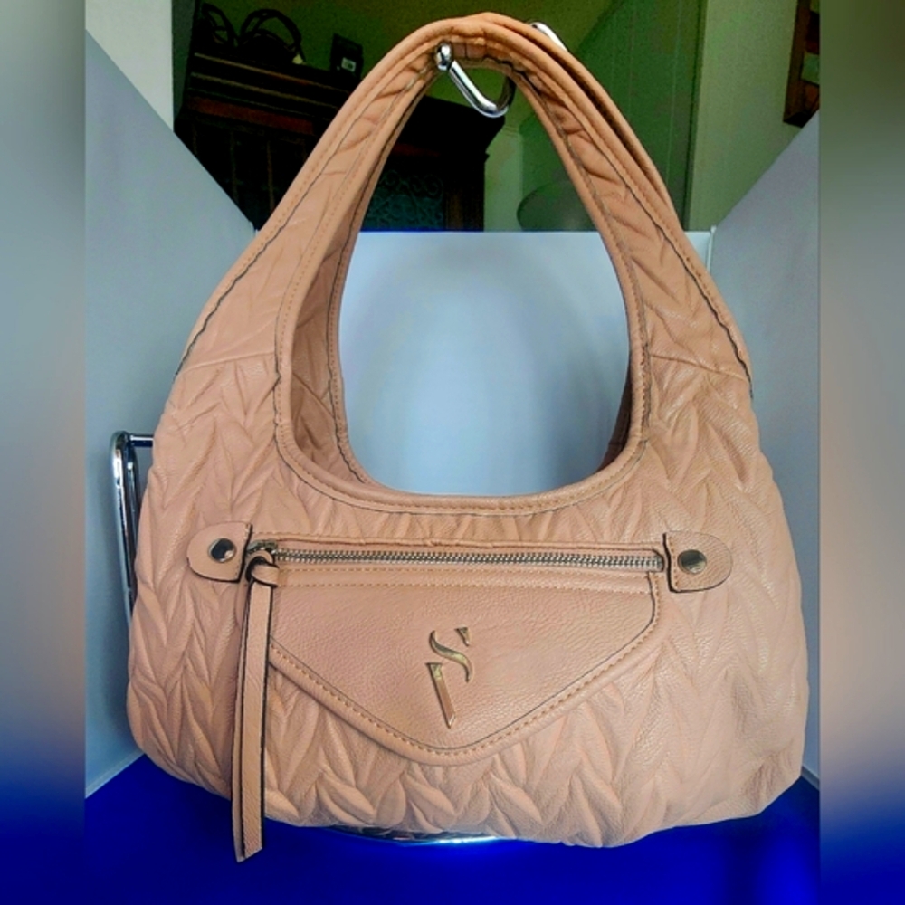 Simply Vera Blush Quilted Leather Hobo Bag